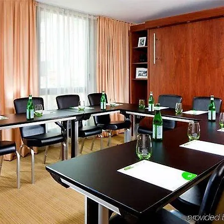 Courtyard By Marriott Paris Hotel Arcueil
