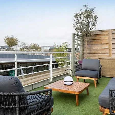 Courtyard By Marriott Paris 4*