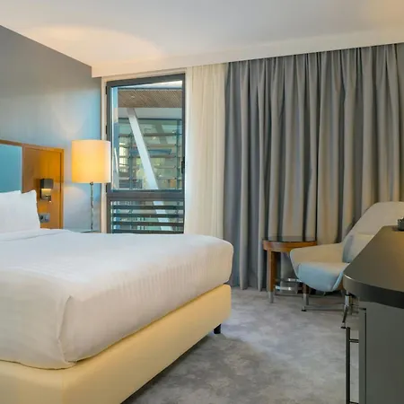 Courtyard By Marriott Paris