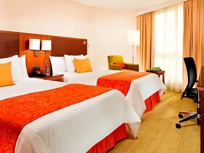 Courtyard By Marriott Paris
