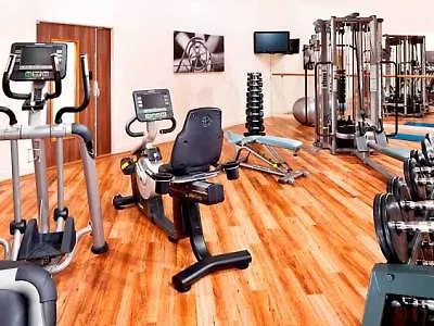 Courtyard By Marriott Paris