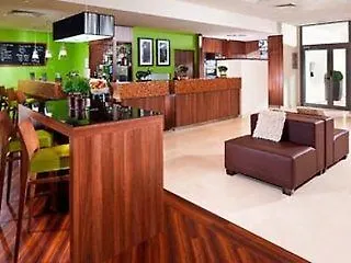 Courtyard By Marriott Paris Hotel Arcueil