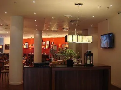 Courtyard By Marriott Paris