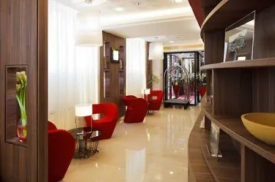 Hotel Courtyard By Marriott Paris 4*