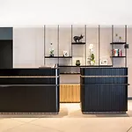 Courtyard By Marriott Paris Hotel