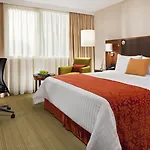 Courtyard By Marriott Paris