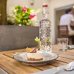 Courtyard By Marriott Paris Hotel 4*