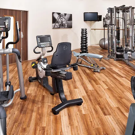 Courtyard By Marriott Paris