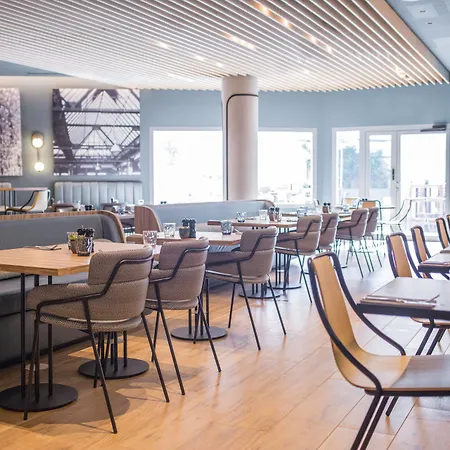 Courtyard By Marriott Paris Hotel Arcueil