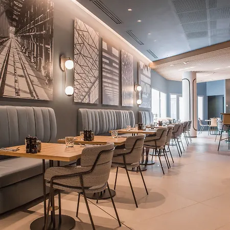 Hotel Courtyard By Marriott Paris