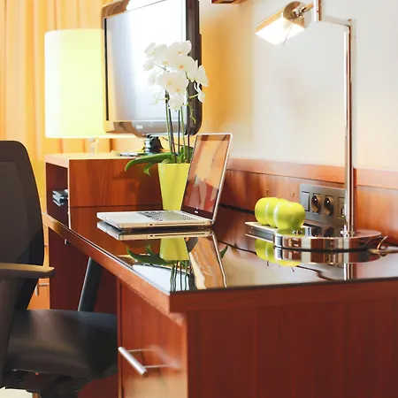 Courtyard By Marriott Paris Arcueil