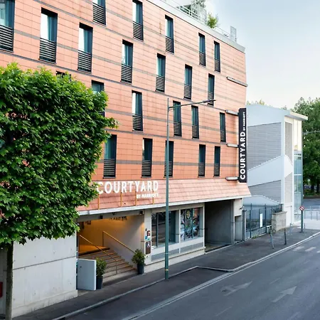 Szálloda Courtyard By Marriott Paris Arcueil