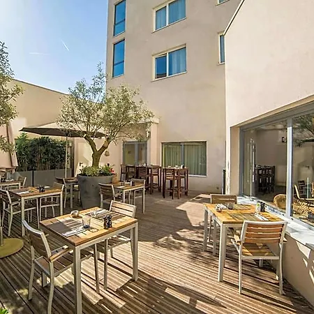 Hotel Courtyard By Marriott Paris Arcueil