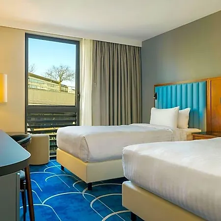 Courtyard By Marriott Paris ארקואיל