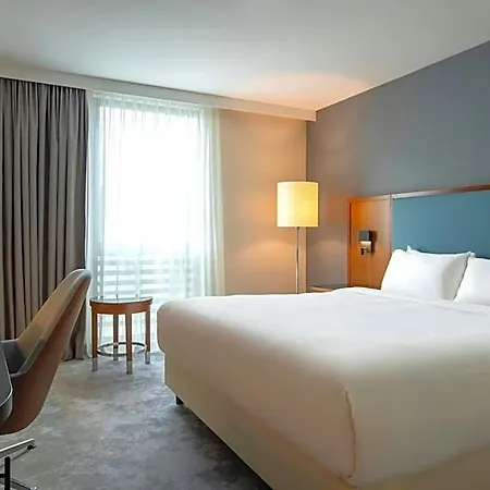 Hotel Courtyard By Marriott Paris Arcueil