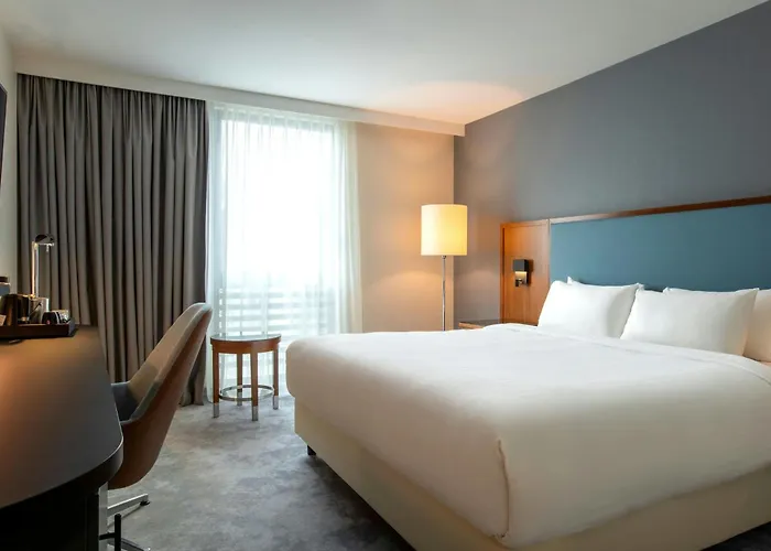 Courtyard By Marriott Paris